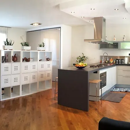 Magnolia Apartment *